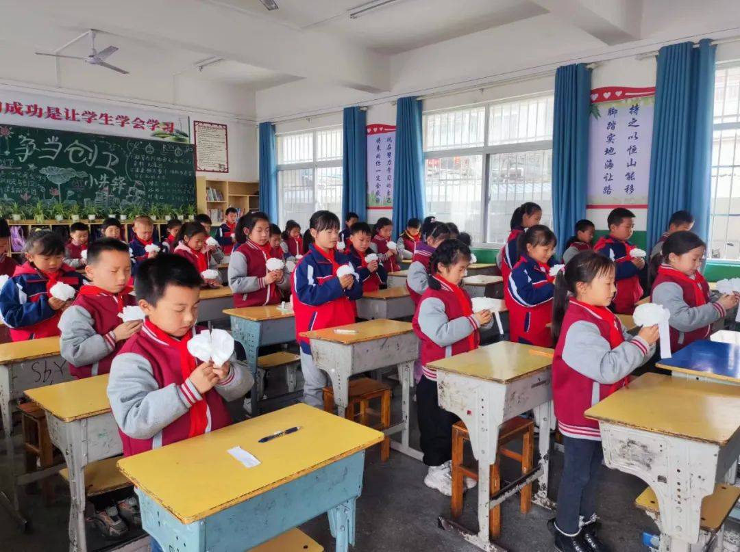 清明祭英烈传承爱国志谷城县城关三中开展系列活动