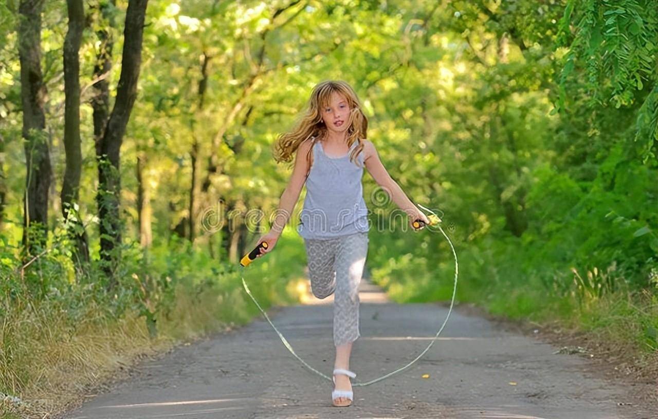 每天进行1000个跳绳,7个益处不请自来_身体_运动_锻炼