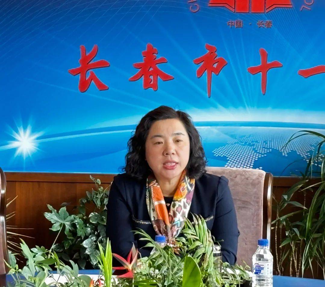 党委书记刘丽娟对历史组的教研活动进行高度评价,本次活动对适应性