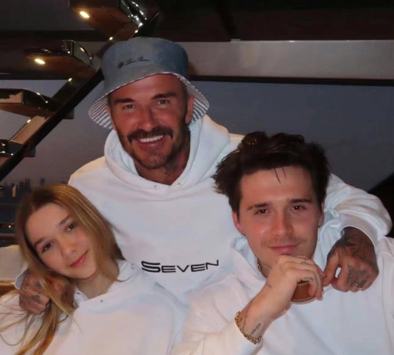 比如齐达内,生了四个儿子,没有女儿.比如梅西,生了三