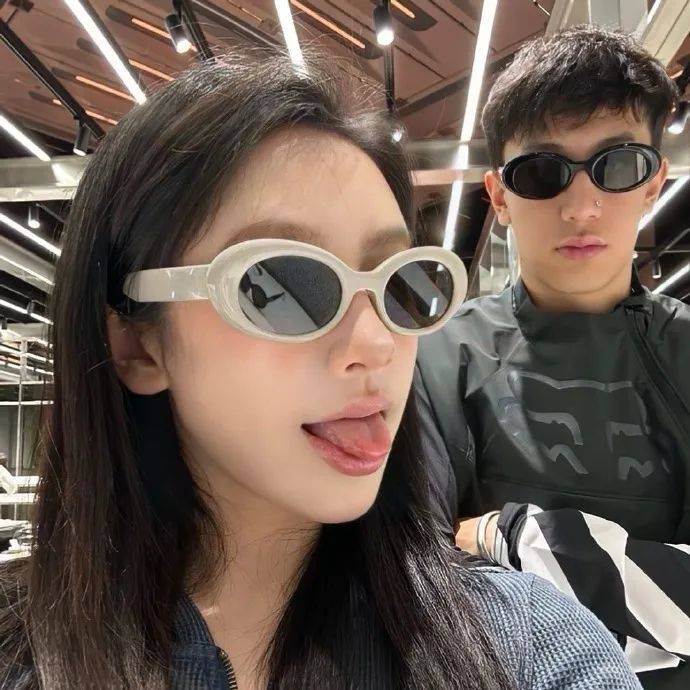 情头人好像丢了某种东西后就不爱说话了676767