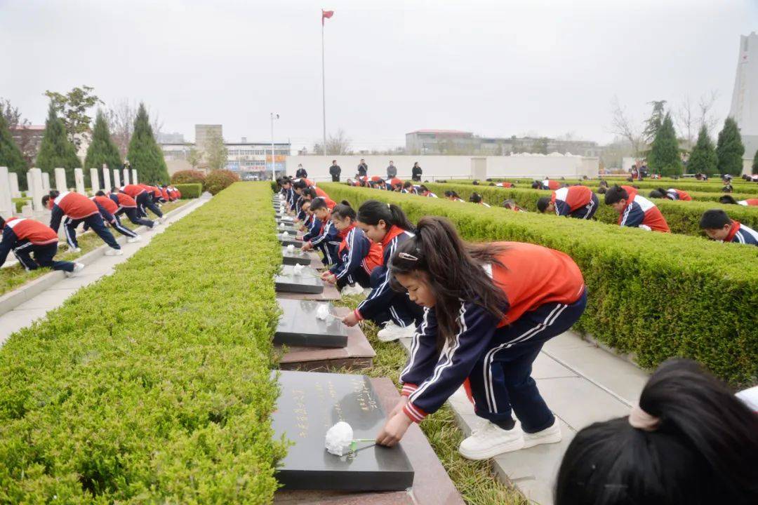 濮阳县第二实验小学图片