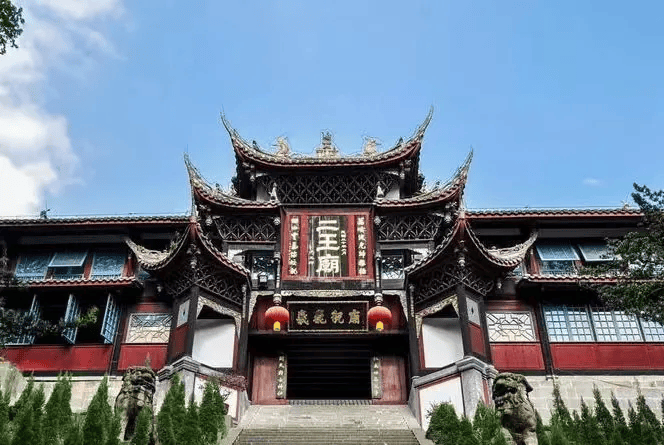 伏龙观,安澜索桥,二王庙,鱼嘴,宝瓶口,飞沙堰等著名景点,背后的传说与