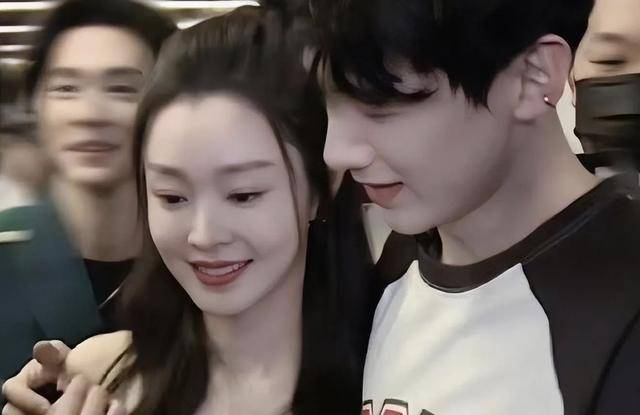 白敬亭宋轶恋情疑云再起:热恋or分手?真实情况究竟如何?