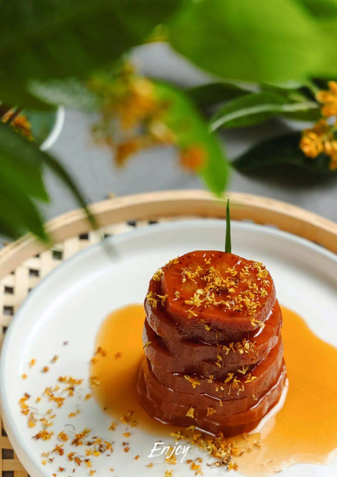 from jiangnan china在方所沉浸书中世界时,喝上一杯桂花山渣蜂蜜水