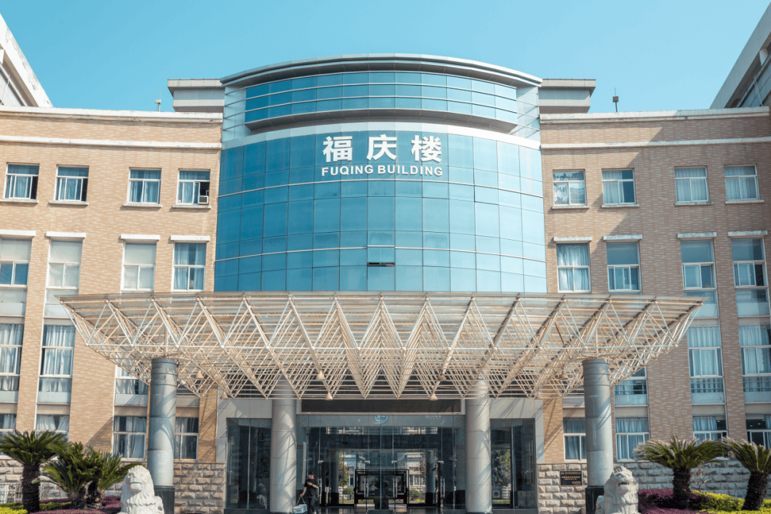 就等你啦来中南一骑走花路