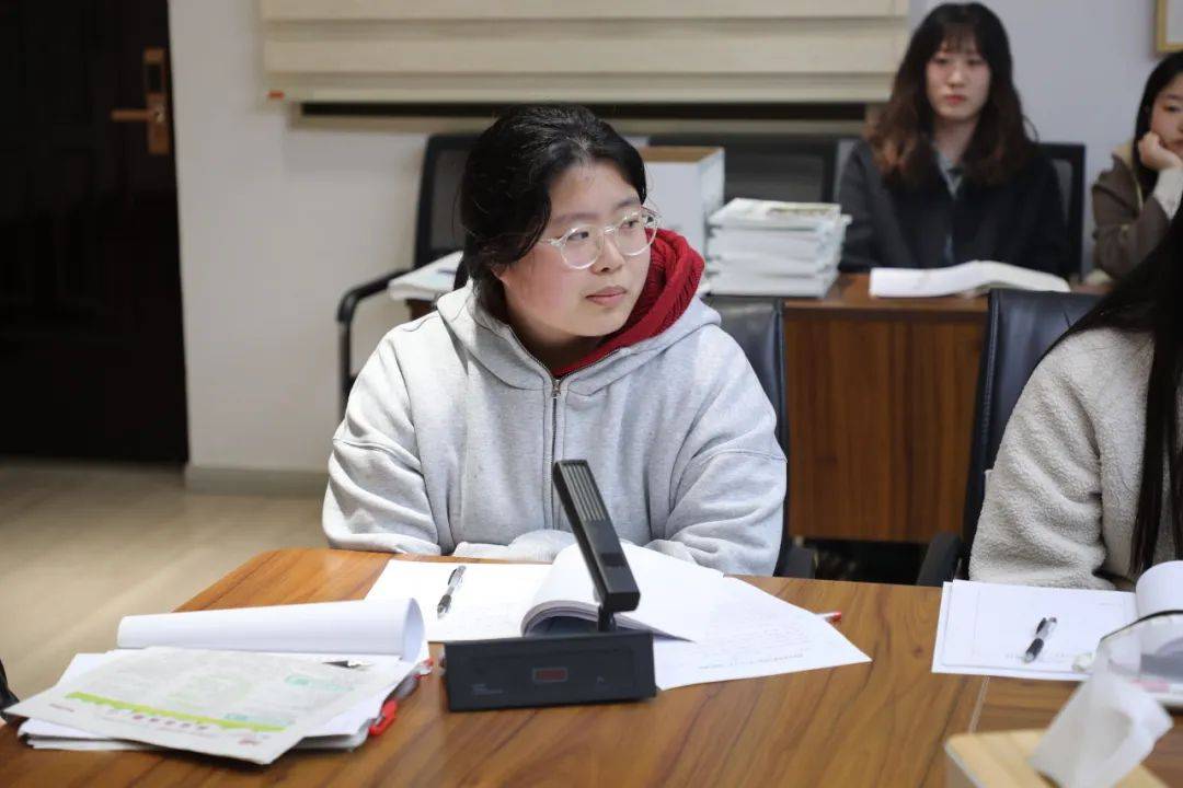 乐研善育精彩活动活力课堂育秀中学见习教师规范化培训暨苗圃行动