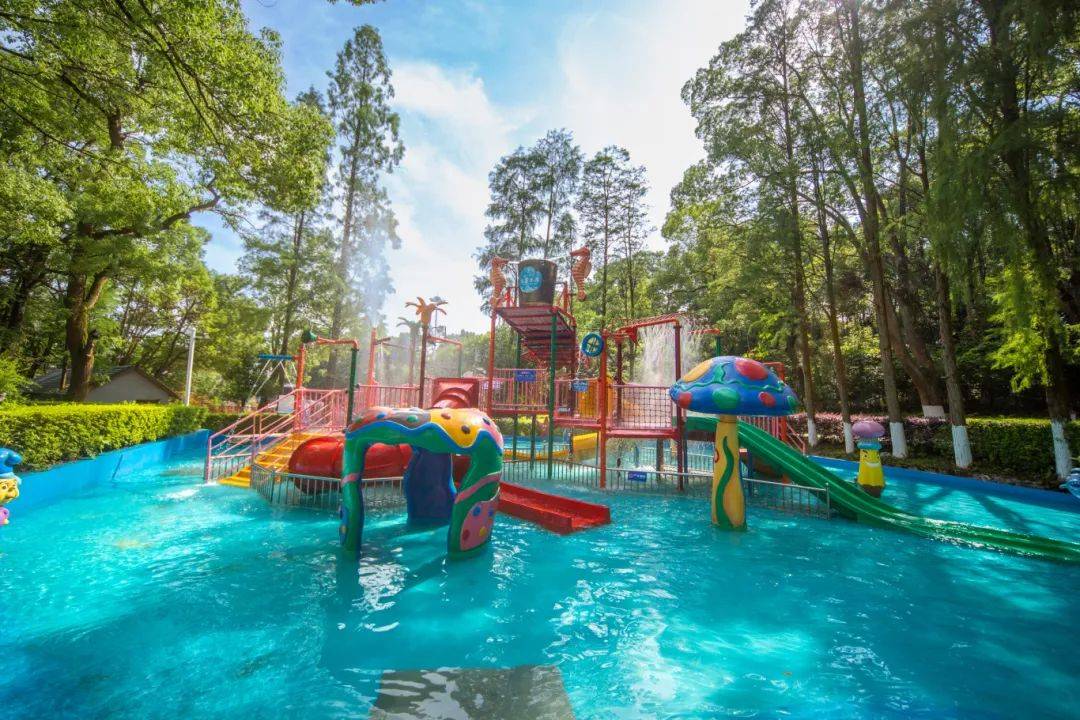 豪华房舒心住part02zilongwan hot spring进入紫龙湾,灰汤唯一一家