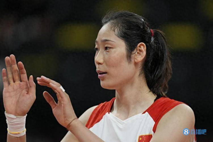 朱婷自宣回归中国女排国家队一度申请退役现为奥运资格尽份力