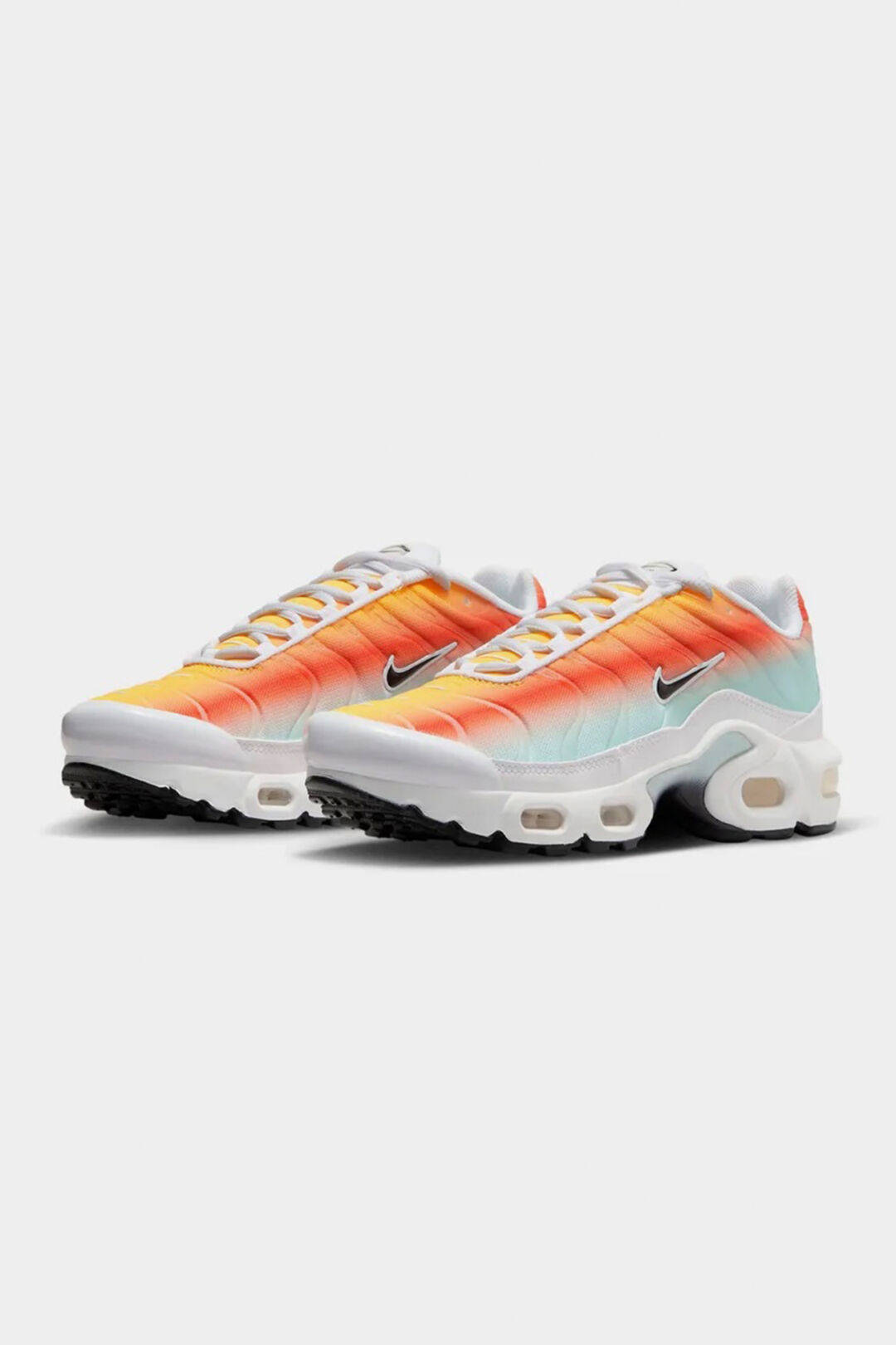 nike air max plus备受关注的 nike kd 17 也于近期曝光,根据谍照来看