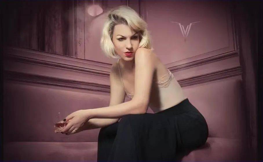 红唐店阿根廷爵士情调女王凯伦索萨karensouza2024演唱会苏州站