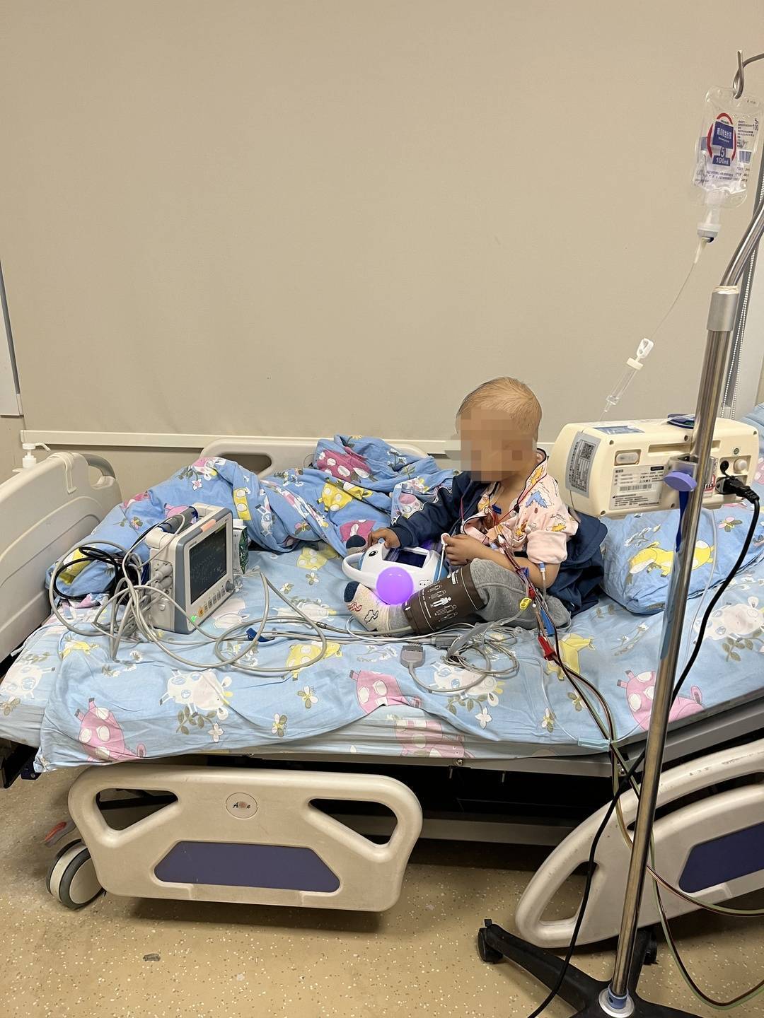 四川巴中4岁儿童患神经母细胞瘤,家属:获超市老板捐助数万元丨看见正