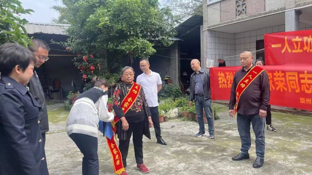 军人_活动_梁家荣