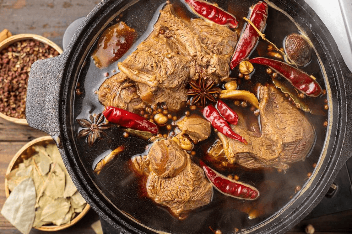 卤牛肉,直接下锅是外行,全程谨记"1腌2泡",不塞牙特入味