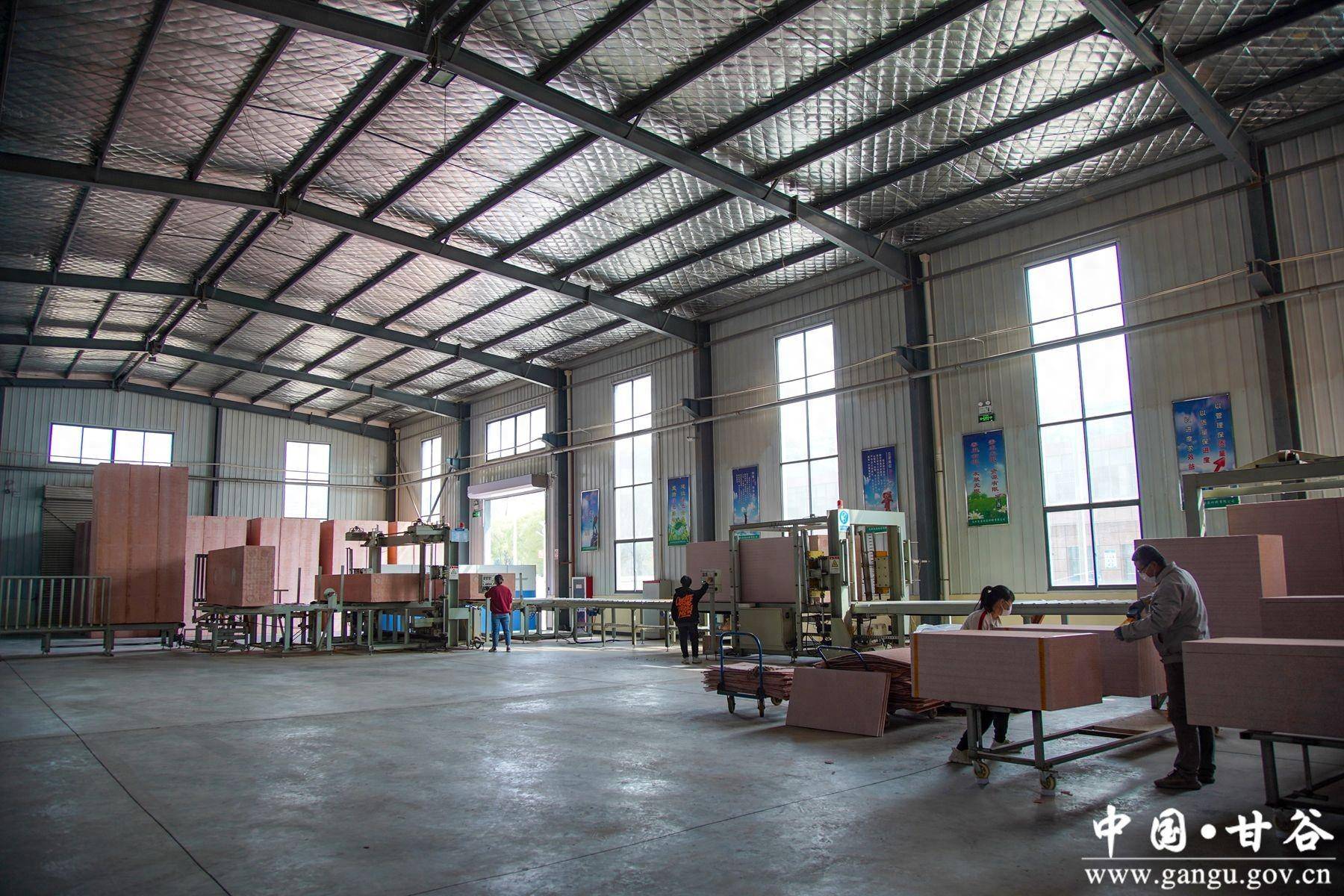 强信心看发展企业家说张虎林注重产品质量提高品牌知名度和市场占有率