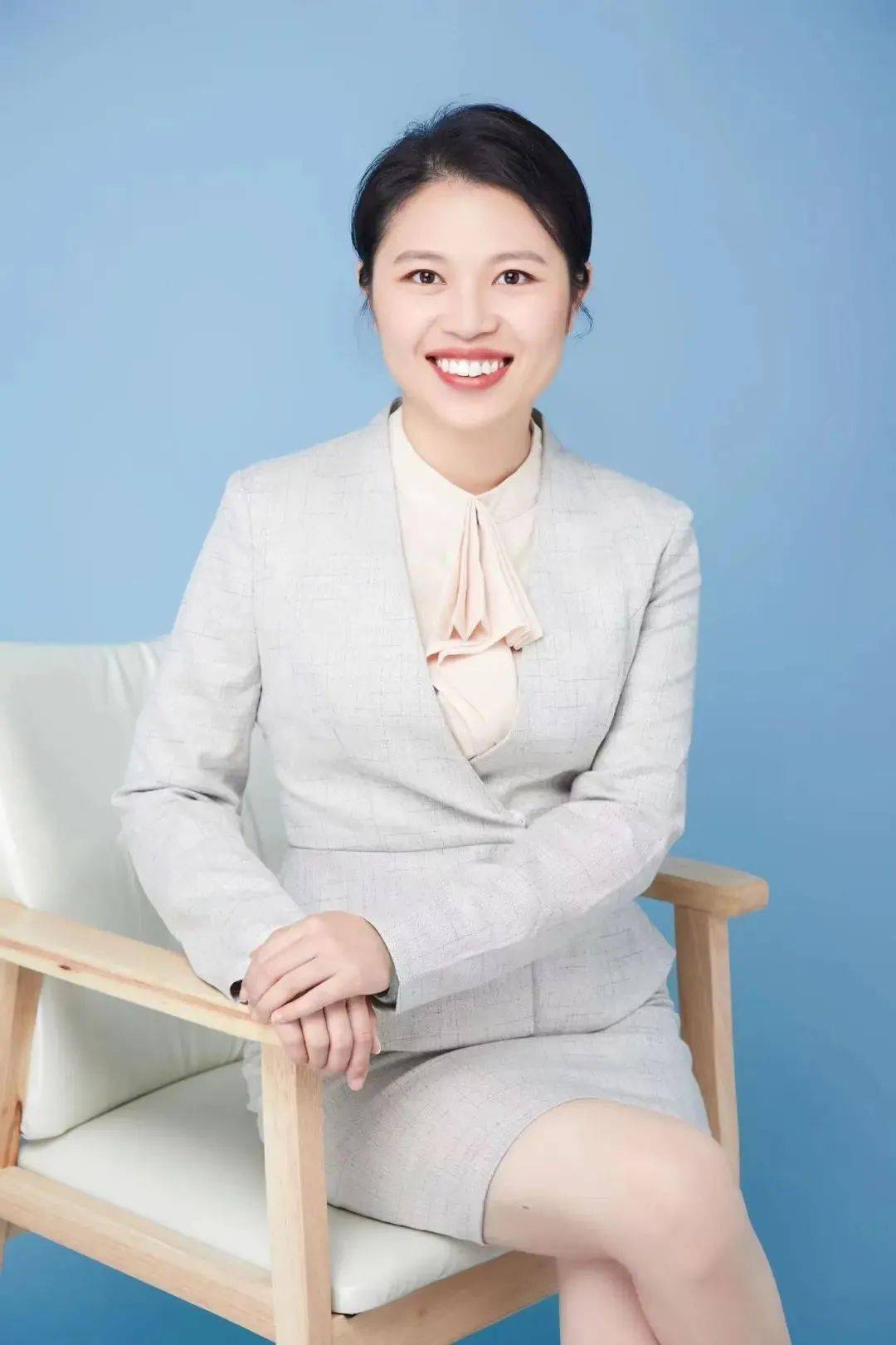 76 人物档案 · 佳佳老师重庆铜梁悠贝亲子图书馆馆长加入悠贝3年