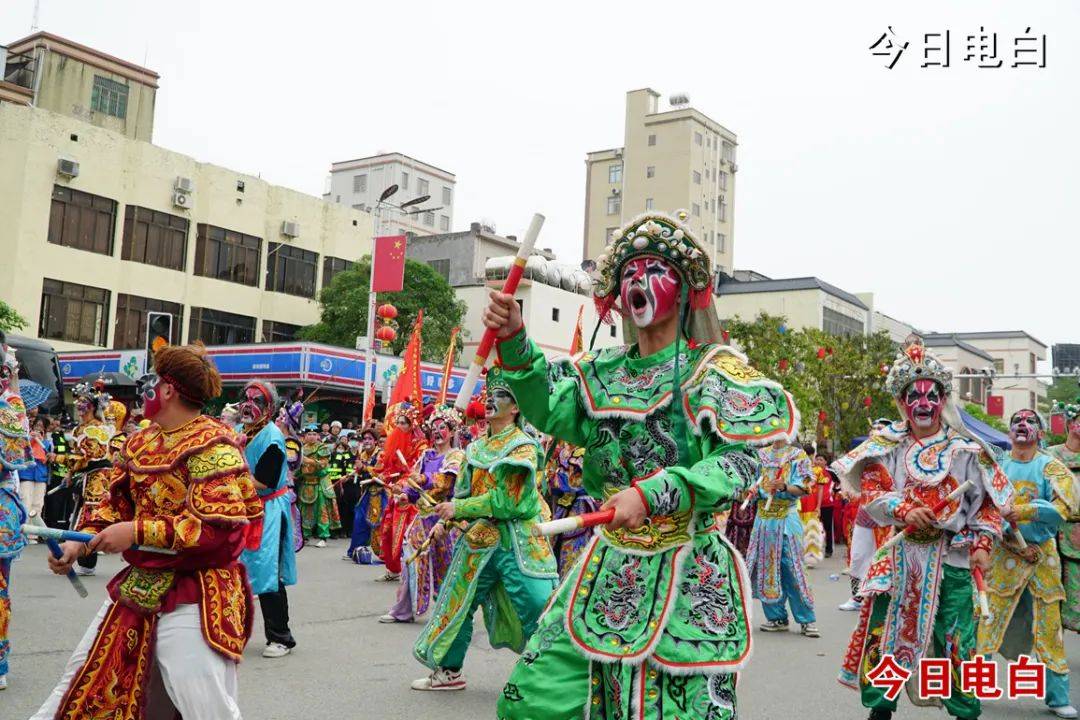 沙琅镇三月三盛况空前近十万游客共襄文化盛宴
