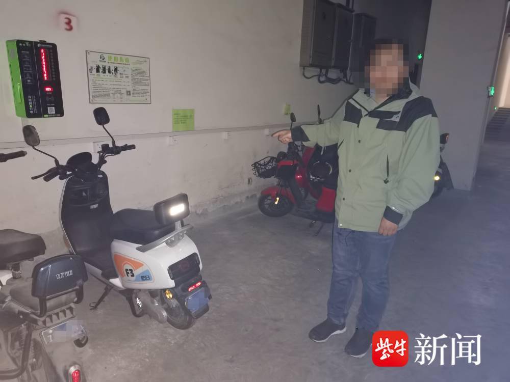 男子专偷“僵尸”电动车，被抓时正骑着赃车送外卖颜某小区报警 4333