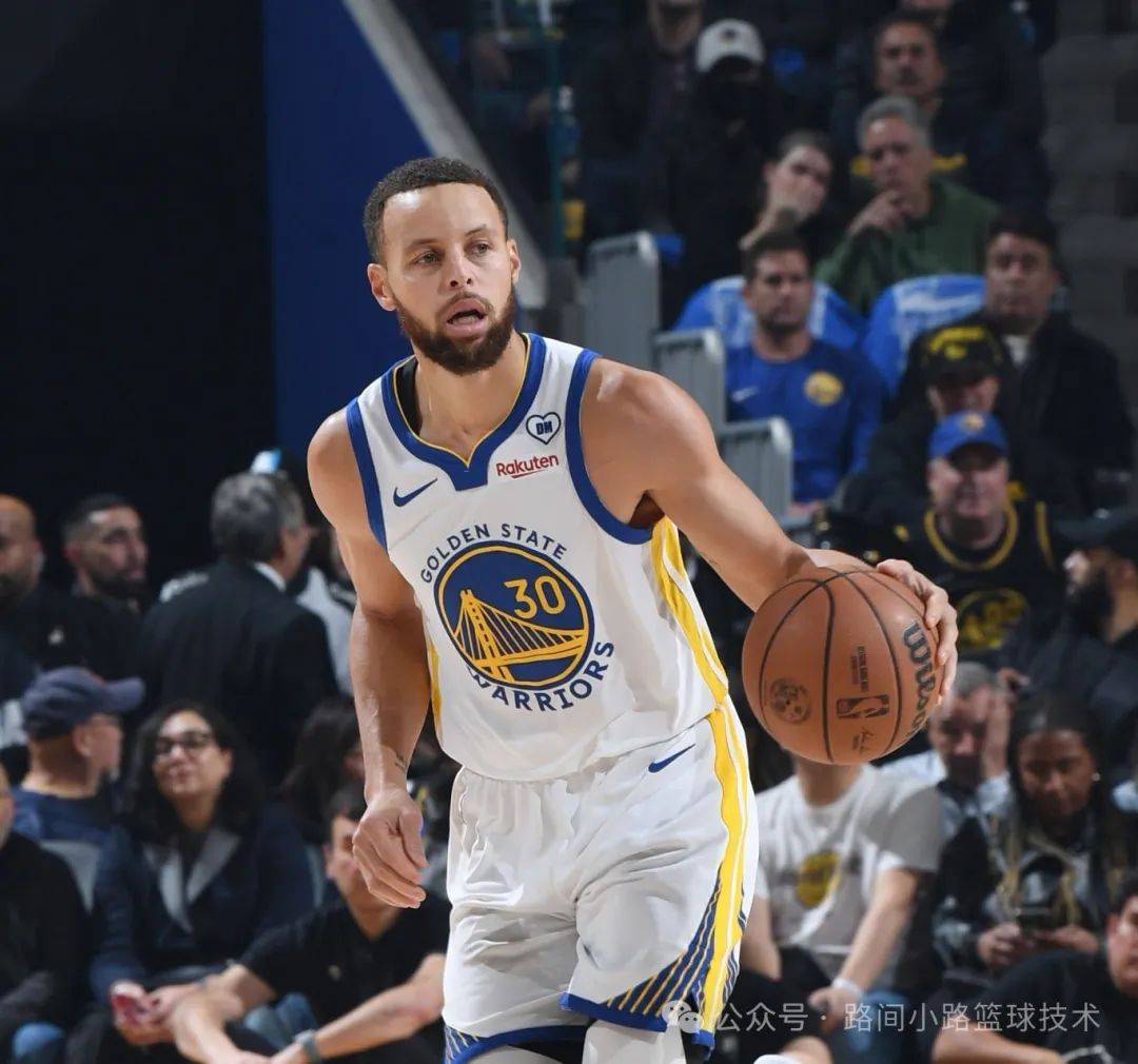第六位:斯蒂芬·库里除了对节奏的运用,保罗的假动作也堪称一绝.