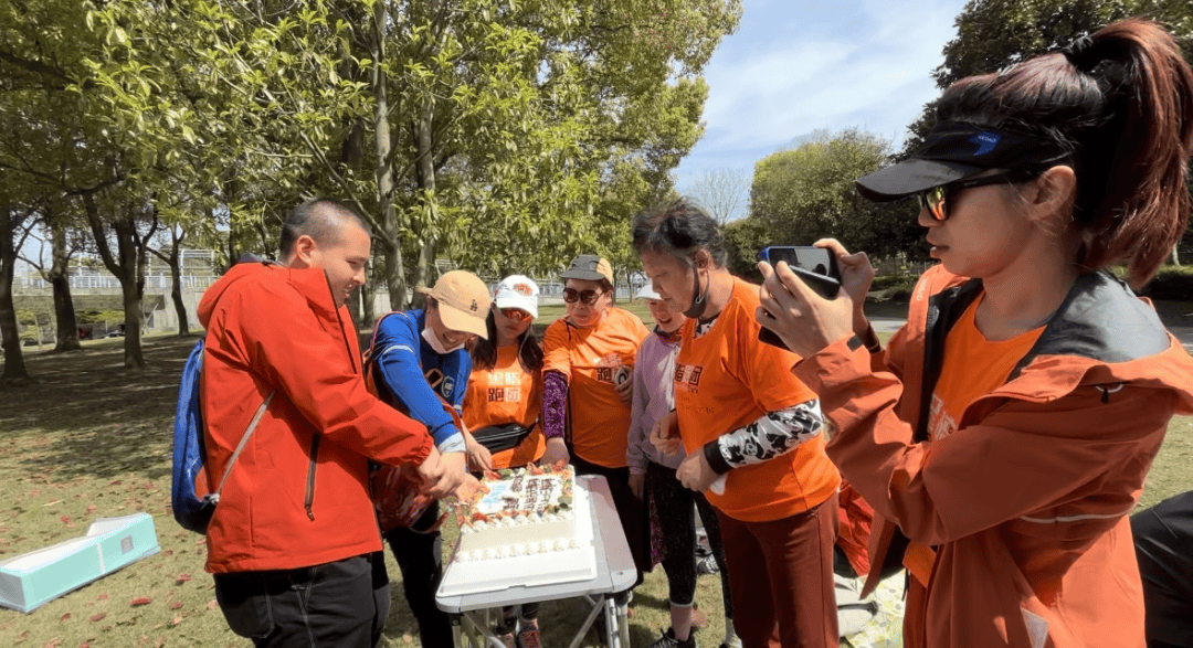 一岁一礼一寸欢喜庆祝松江站一周年踏春记