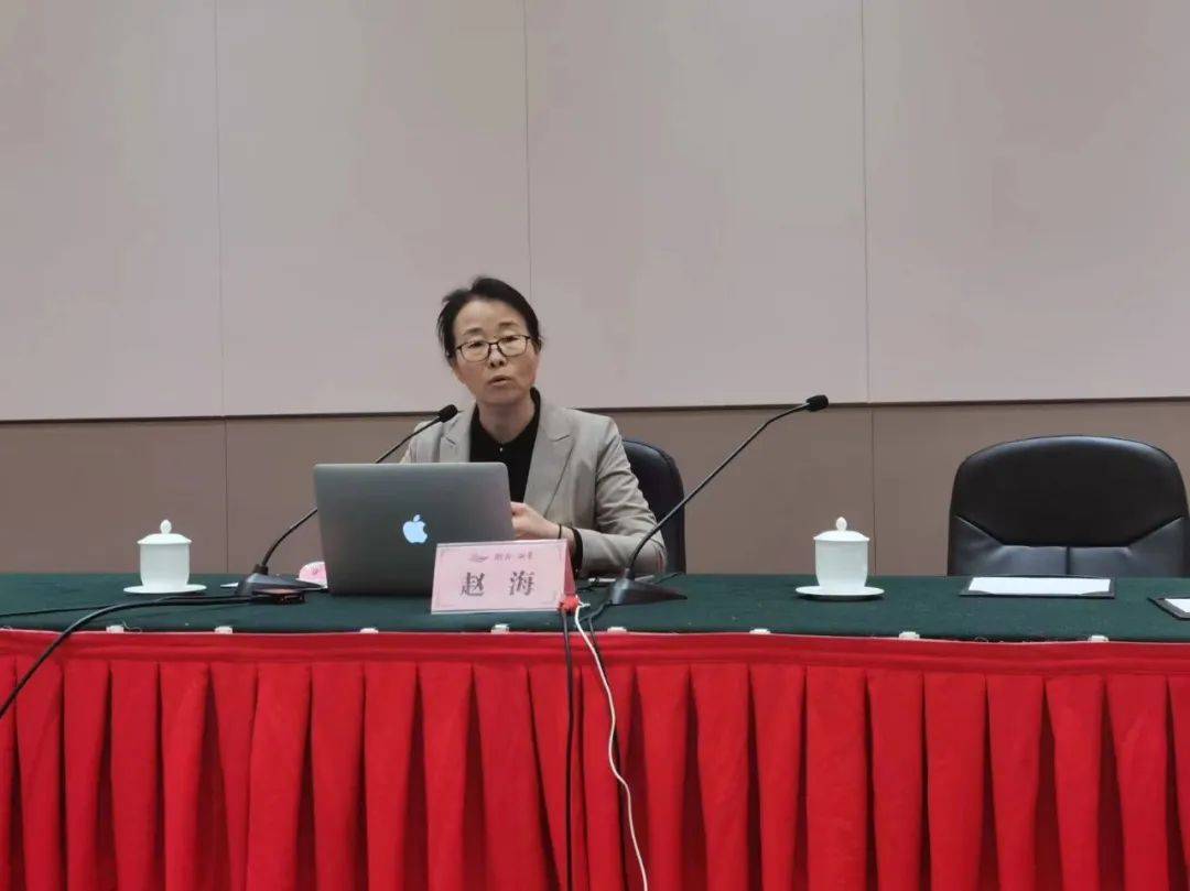 本次培训还邀请到了海淀区人民法院的孙佳韵,房旭两位法官.