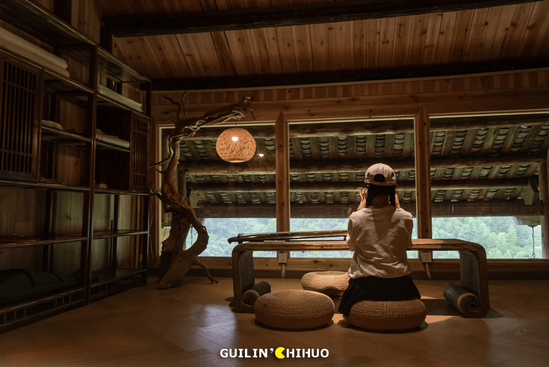 草帽,被乡野田园的亲切感包裹,老物件的存在给茶庄增添了几分历史感