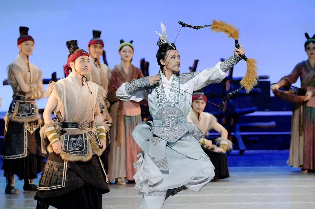 《飞将李广》,由甘肃演艺集团歌舞剧院历时三年倾力打造,讲述了汉朝