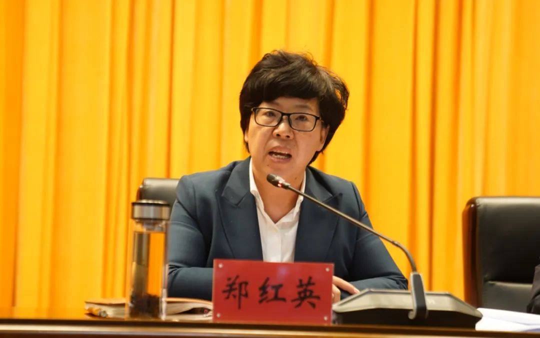 郑红英要求,要重点做好加大项目谋划力度,加大对上