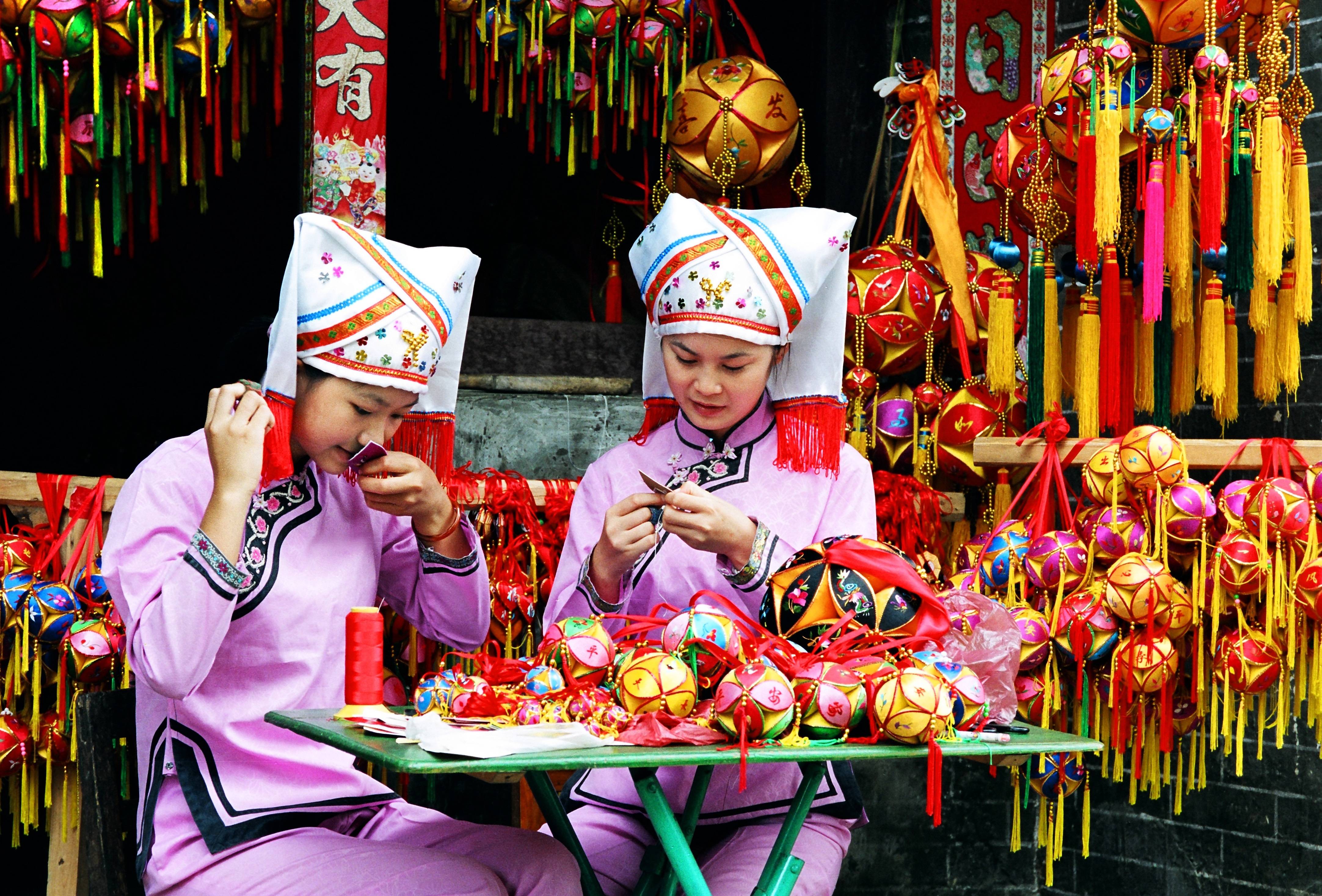 去广西"三月三"!这些"桂味"民俗,你最想体验哪个?