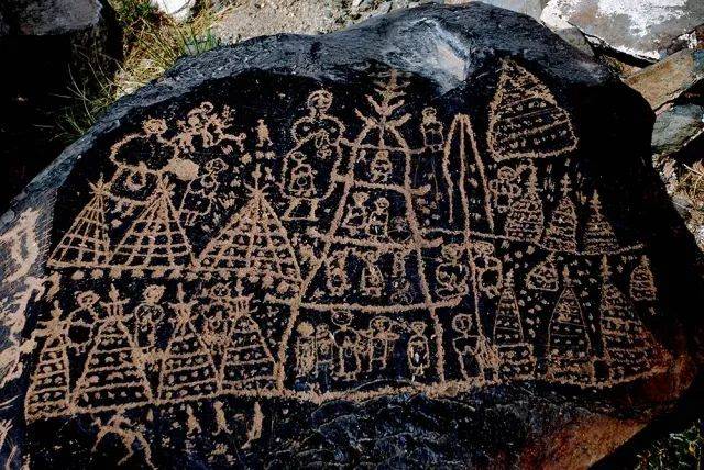 岁月失语唯石能言阿拉善岩画上的万年印记