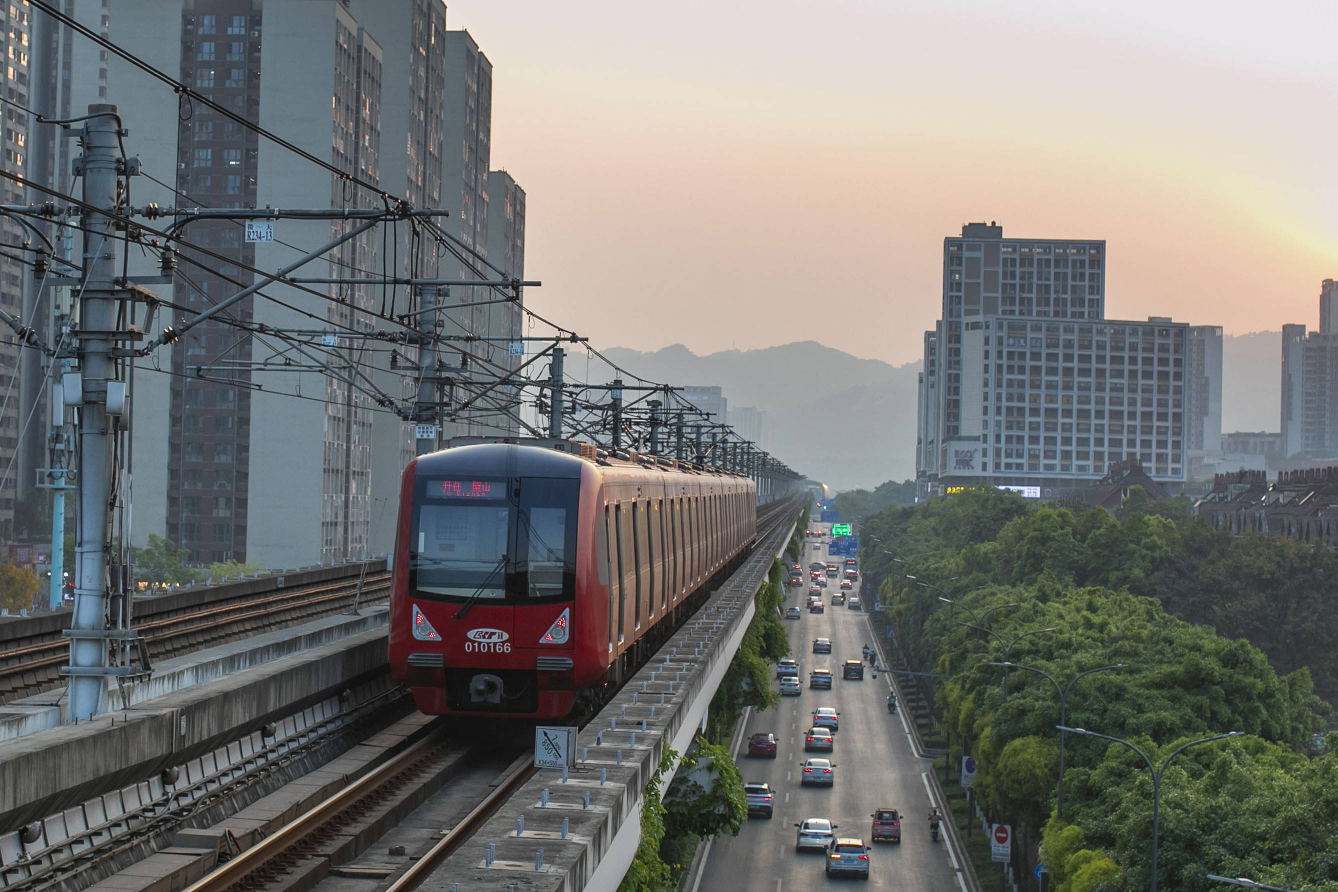 重庆轨道交通地铁族图片