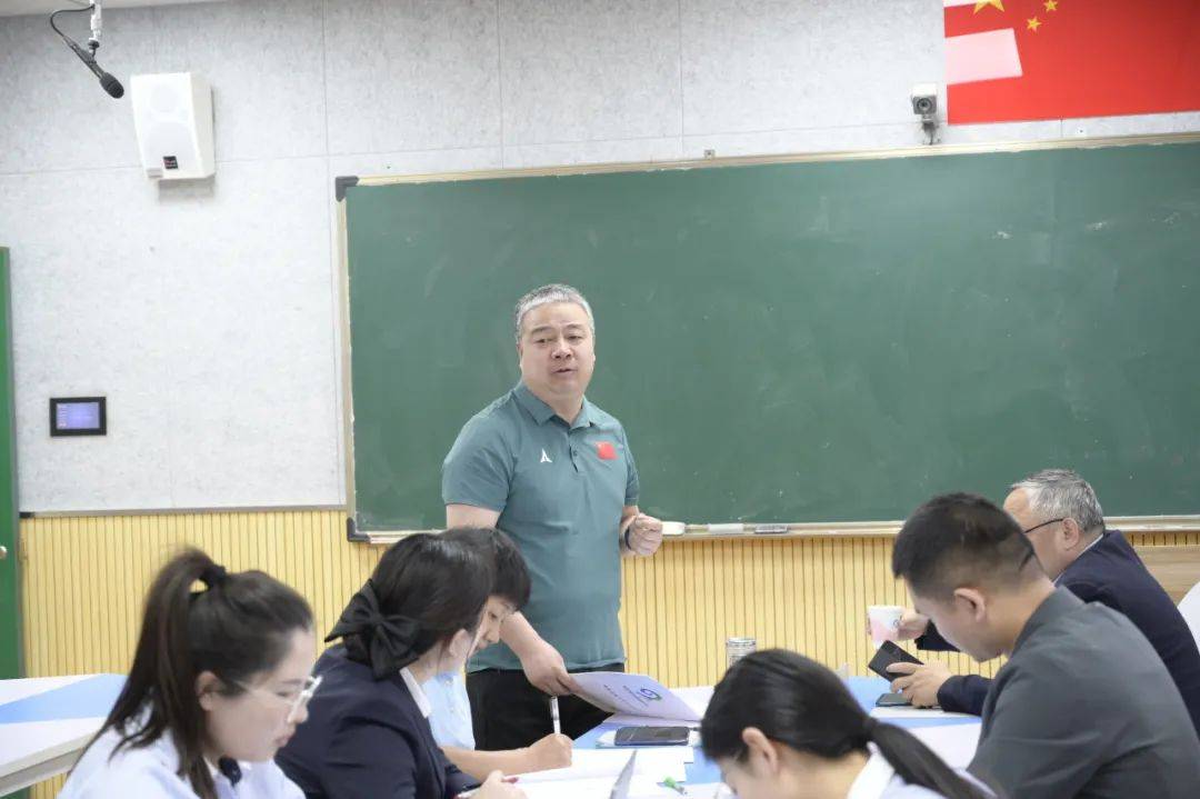 271教育丨专家进校园教育部政治课程专家李晓东教授亲临指导