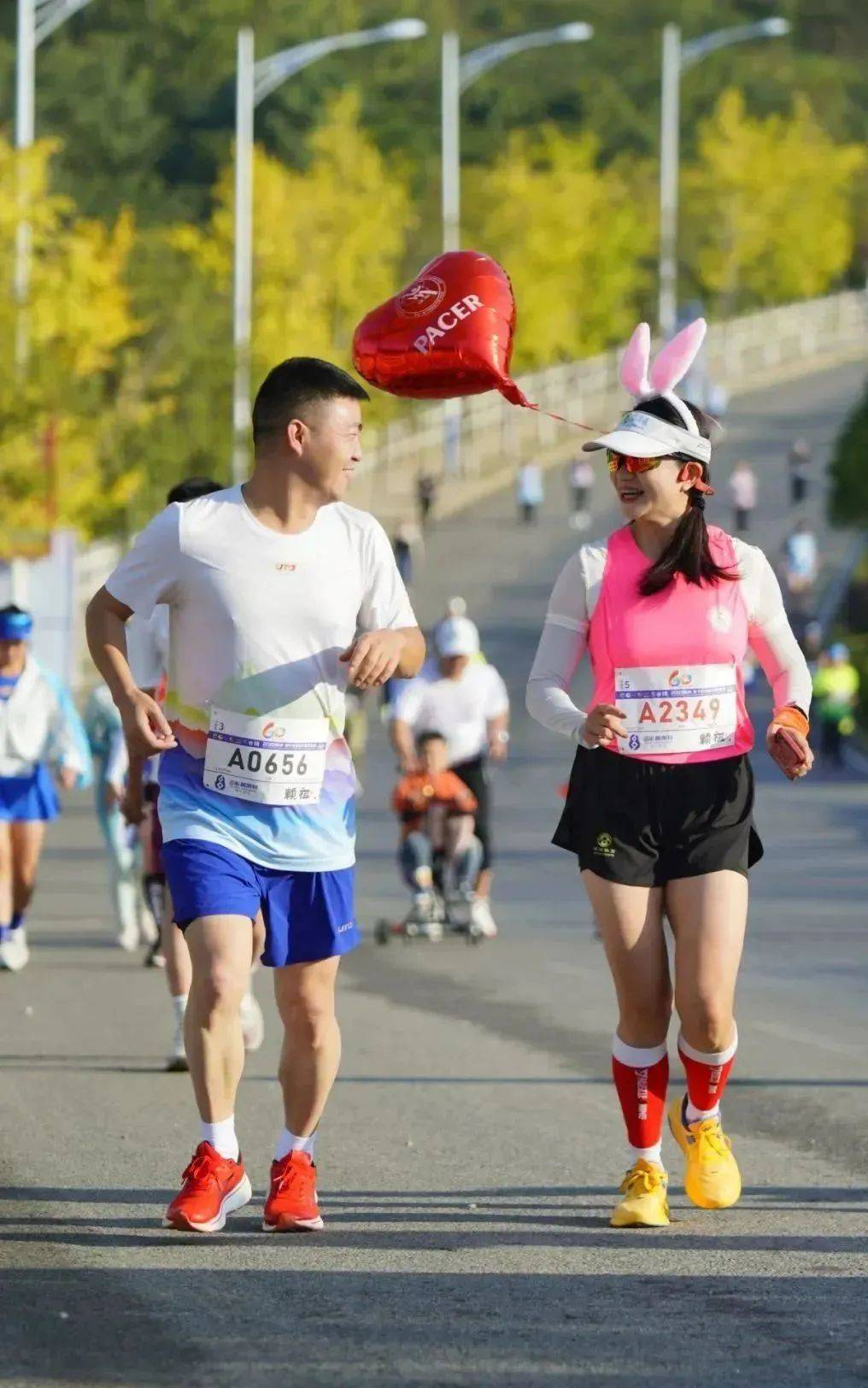 跑进亚洲最大瀑布第十九届黄马报名开启