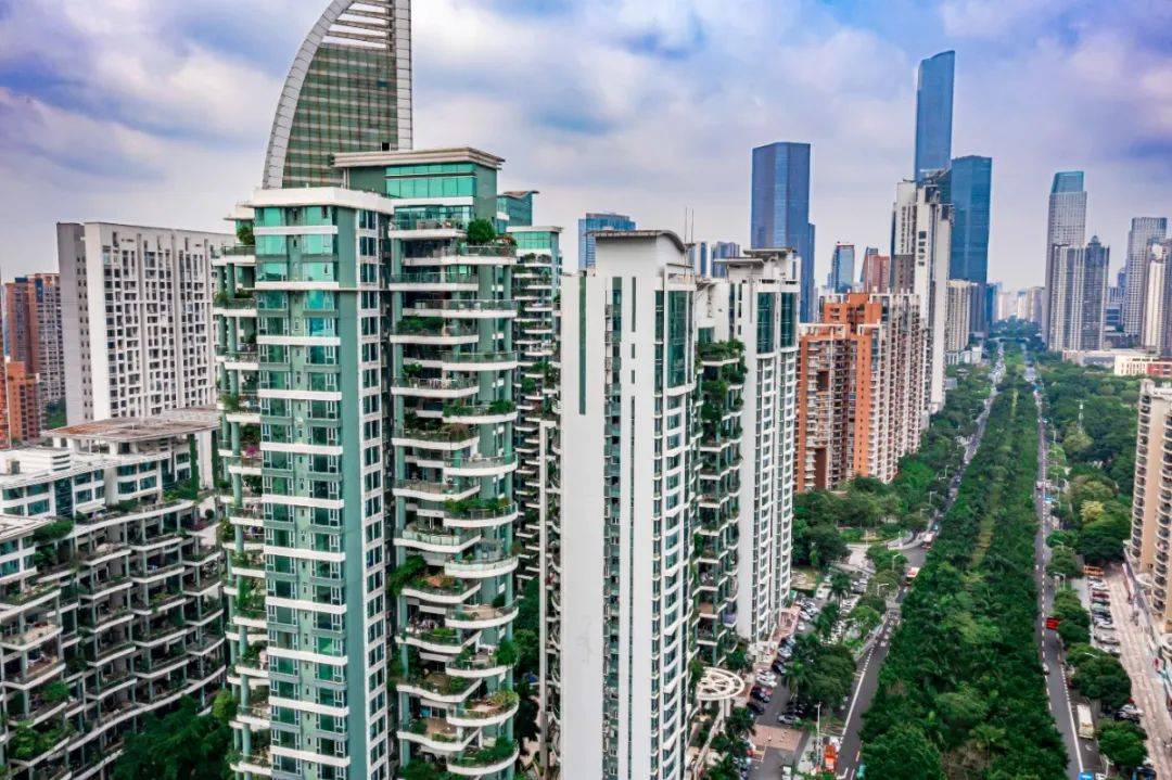 广州有钱人还蛮惨的