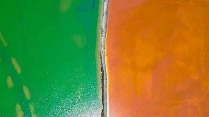 图话丨多彩盐湖美如画