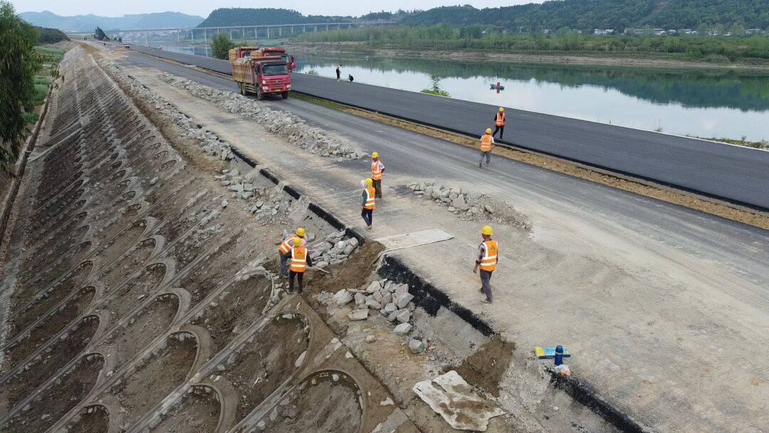 完成50国道212线新改建项目b线最新进展