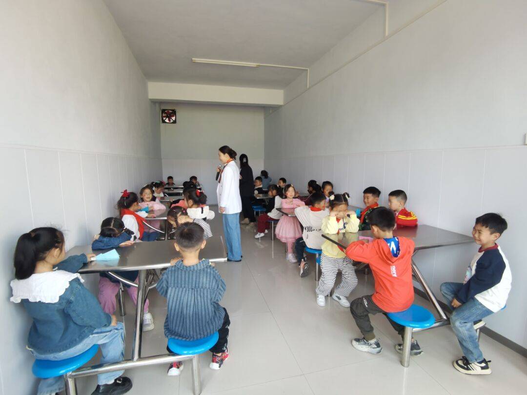 幸福五小附设幼儿园嗨小学幼小衔接之探秘小学校园一