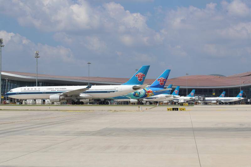 中国内地至沙特阿拉伯首条定期直飞客运航线开通