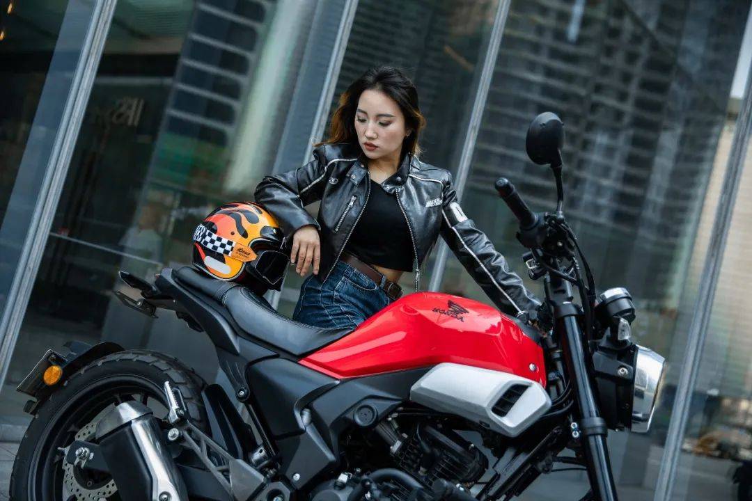 两万七千公里,气质依旧|新大洲本田运动复古cbf190tr旧车新骑