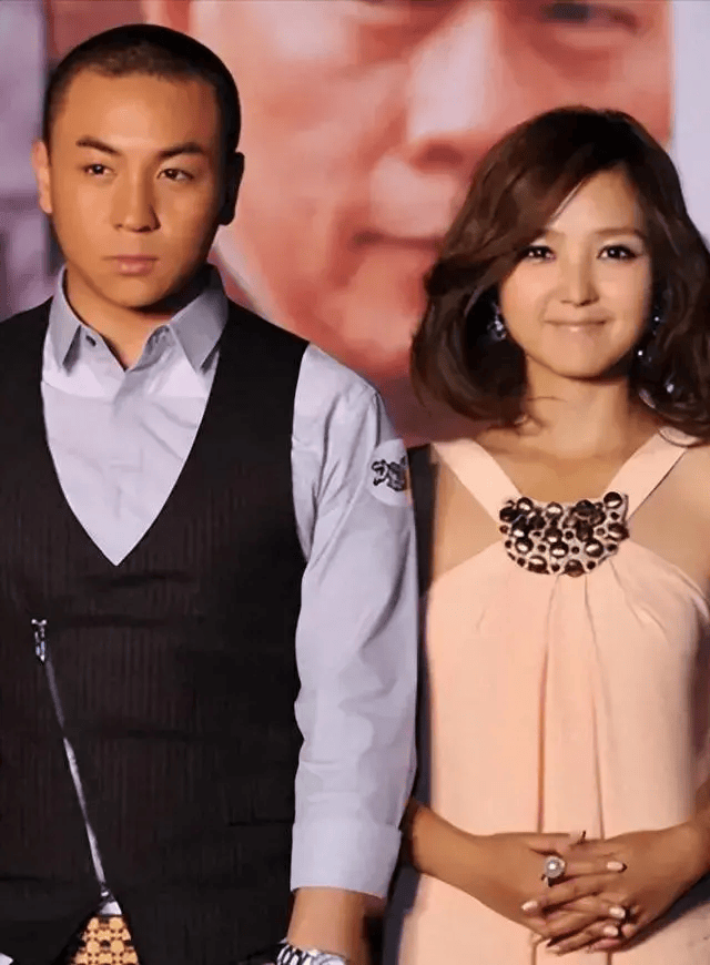 像董洁潘粤明,毛宁杨钰莹,林志颖林心如等人.娱乐圈从不缺金童玉女.