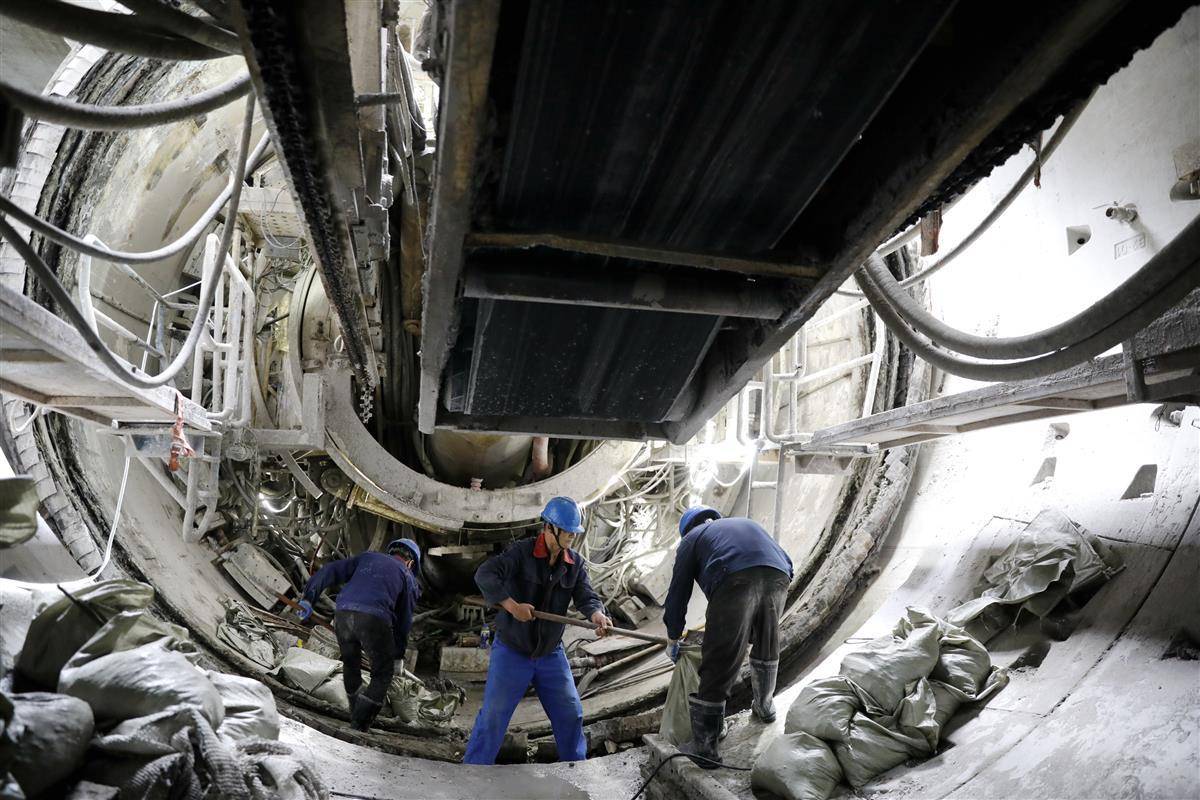 开发大数据平台让盾构掘进更有数武汉地铁12号线钢园区间隧道双线贯通