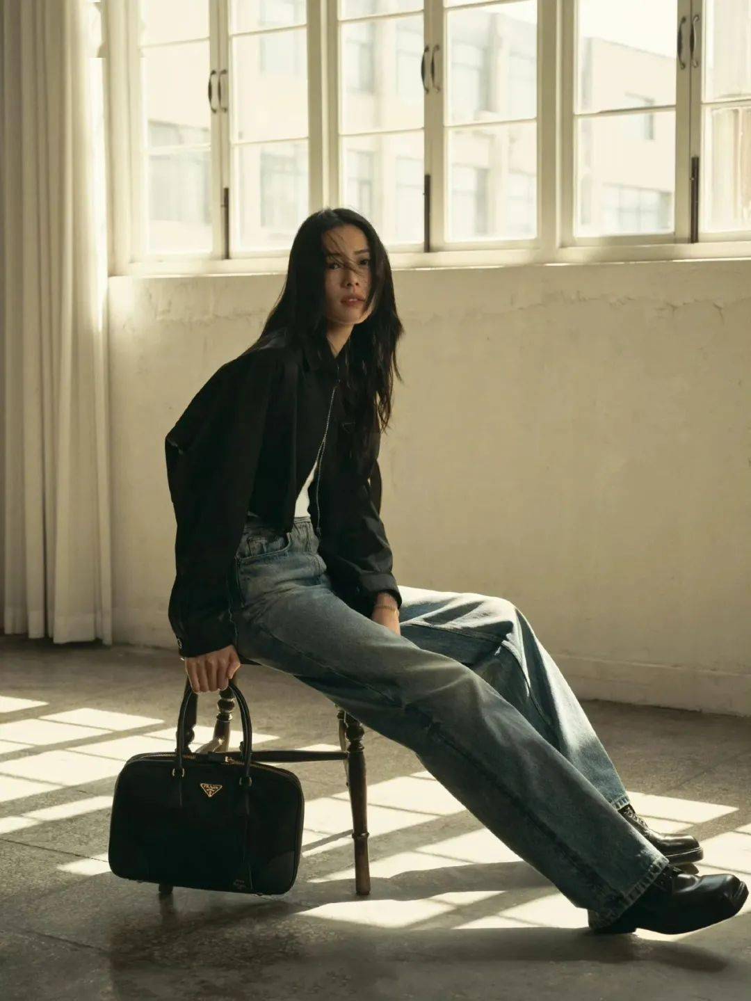 张元英,赵今麦,刘柏辛教你怎么穿成年轻人最爱的"女记者风"_prada