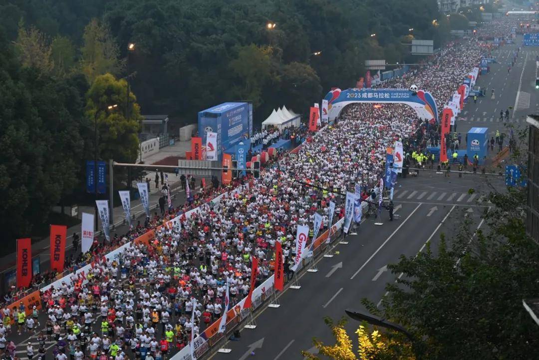 太火了报名轻松破15万人这场省会马拉松你报名了吗不选北马就选她