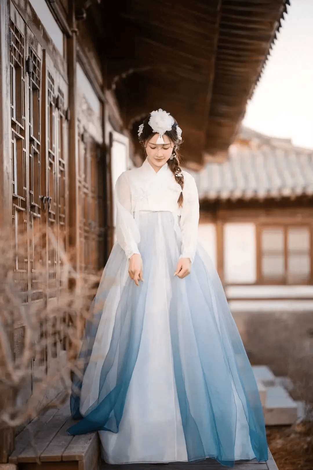 朝鲜族服装的裁剪图片图片