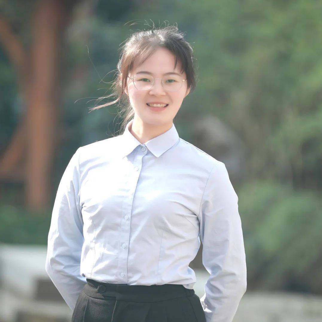 徐楠广元市高考成绩显著学科教师,广元市优秀共青团干部,曾获四川省