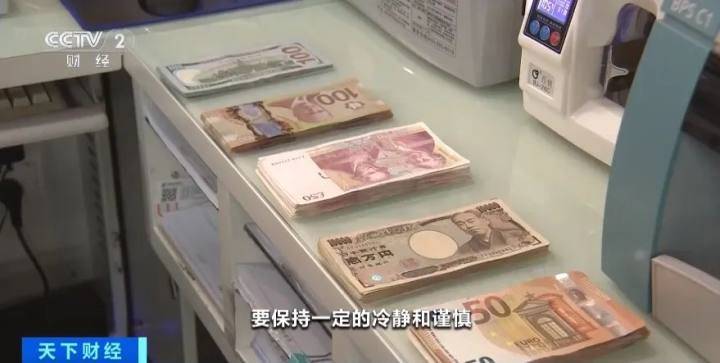 “日本LV店里都是中国人！”日元贬值下，有中国人提2个28寸行李箱去扫货都没装下……