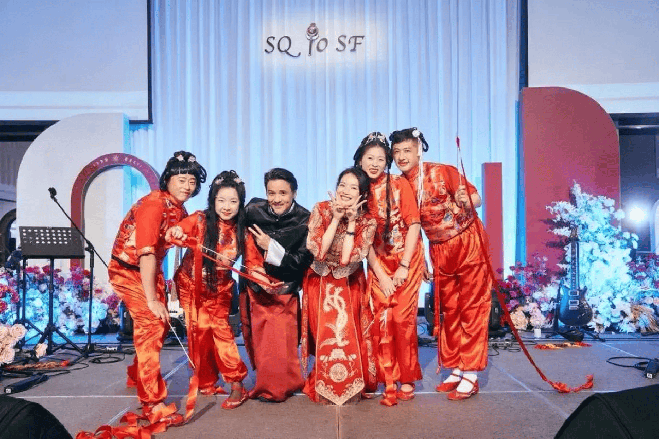 炸裂了!48岁舒淇办结婚纪念日,现场鲜花簇拥超浪漫,照片全曝光