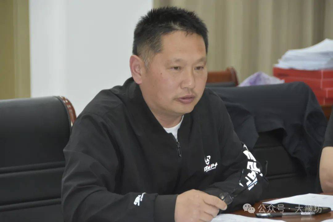 副校长张会杰传达学校督导工作指导意见4月19日下午,淮阳中学督导室