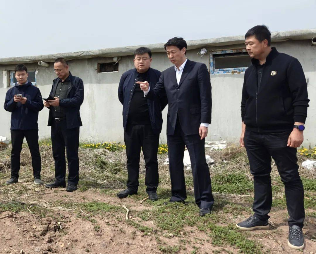 针对这些突出问题,瓦房店市市长李巍亲自带领生态环境,农业农村,水务