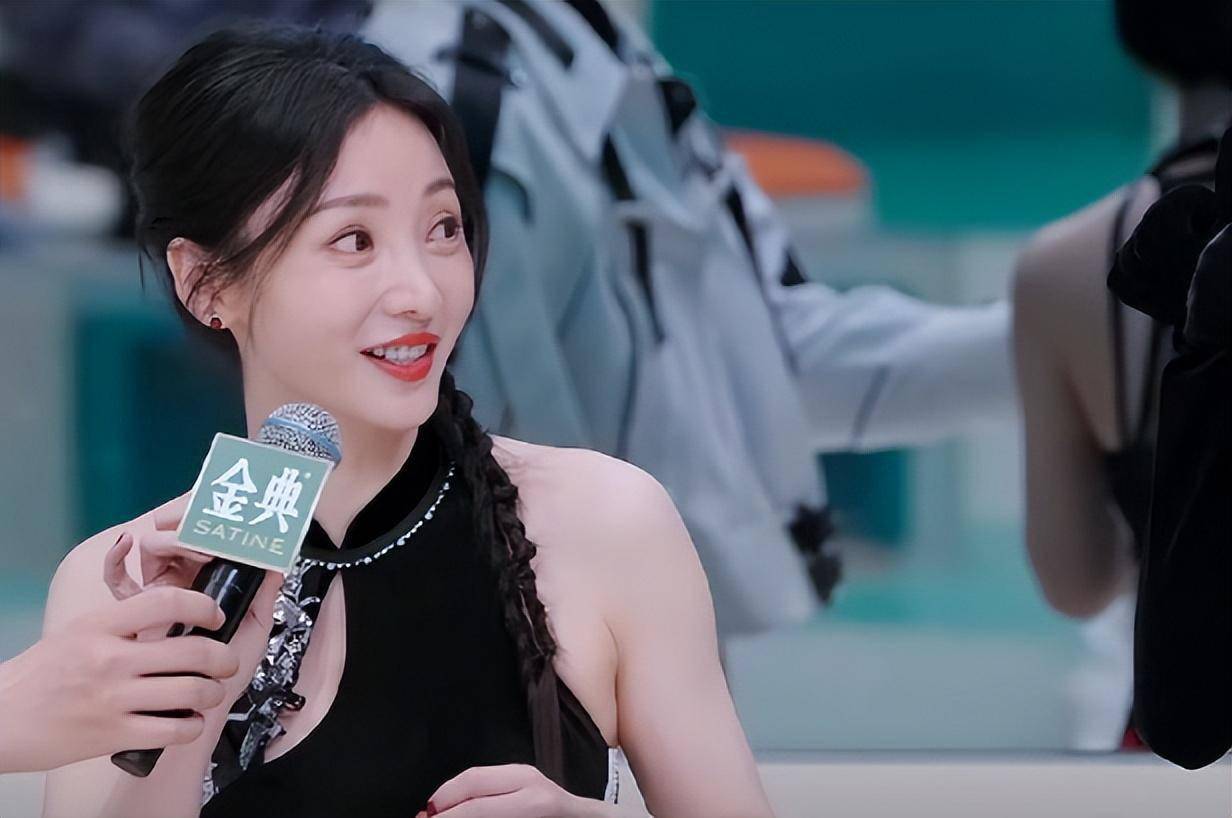 《浪姐5》:萨顶顶肿了,柳岩"科技"满满,反倒郑凯老婆最惊艳